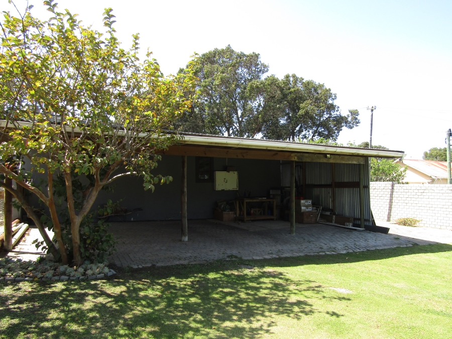 3 Bedroom Property for Sale in Humansdorp Eastern Cape